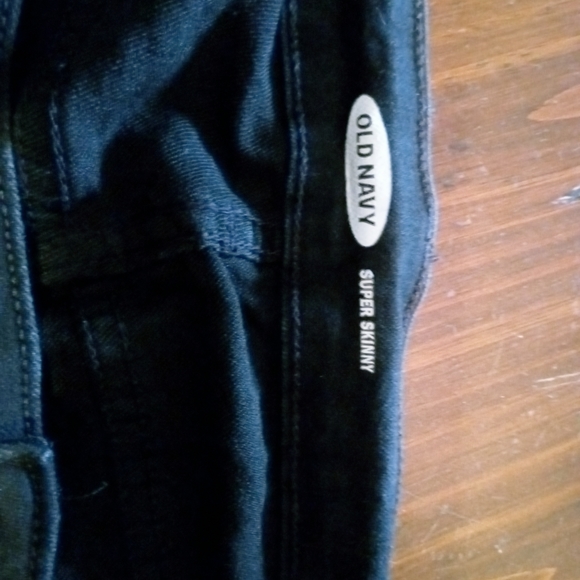 Old Navy super skinny jeans - Picture 2 of 4